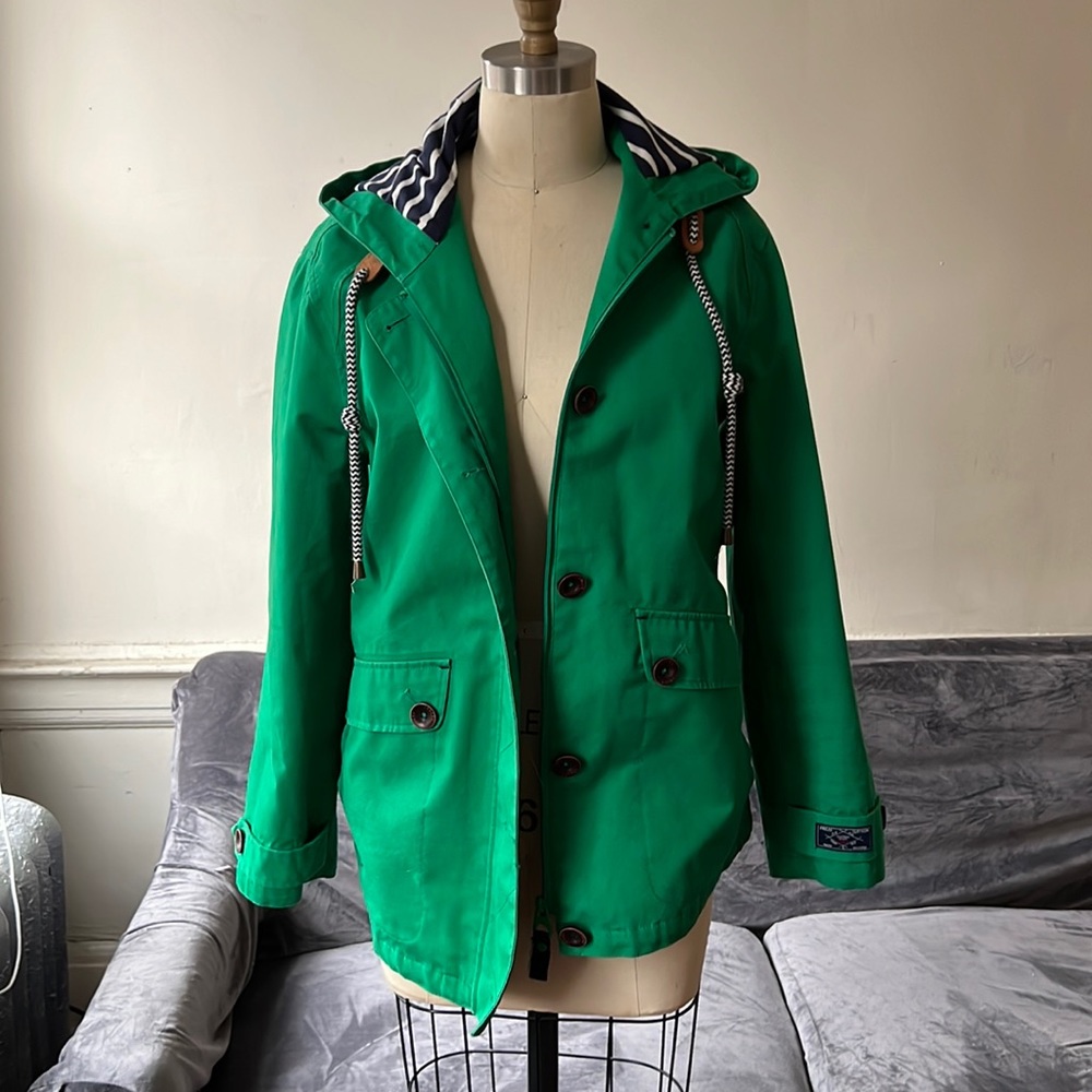 Joules waterproof & breathable kelly green jacket. Mariners Grade UK